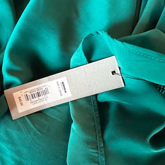 NWT Apt 9 v-neck blouse with rhinestones. Elastic sleeves. Hunter green. Size XL - Picture 9 of 10